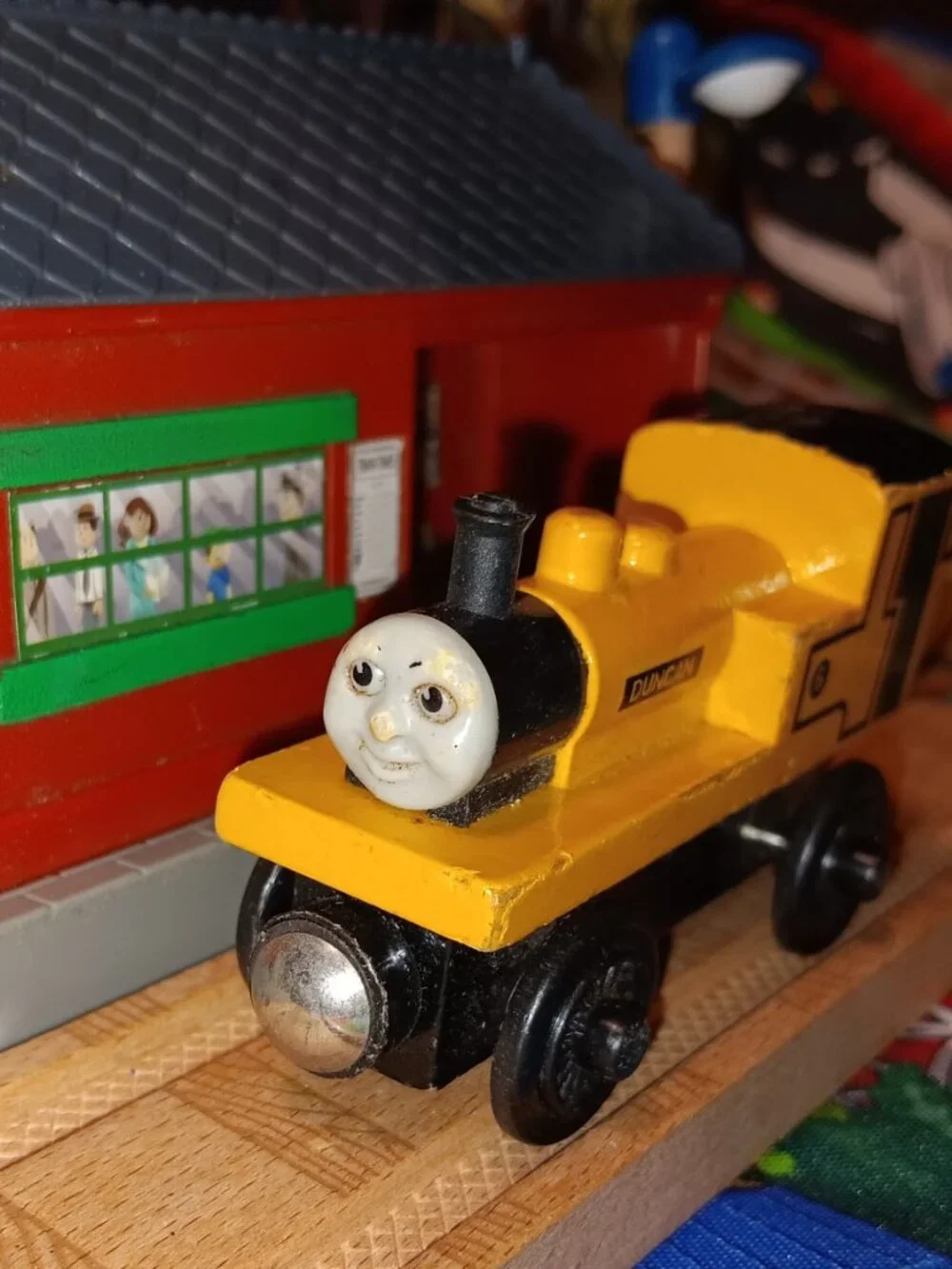 Thomas Wooden Railway Train Track Engine Duncan